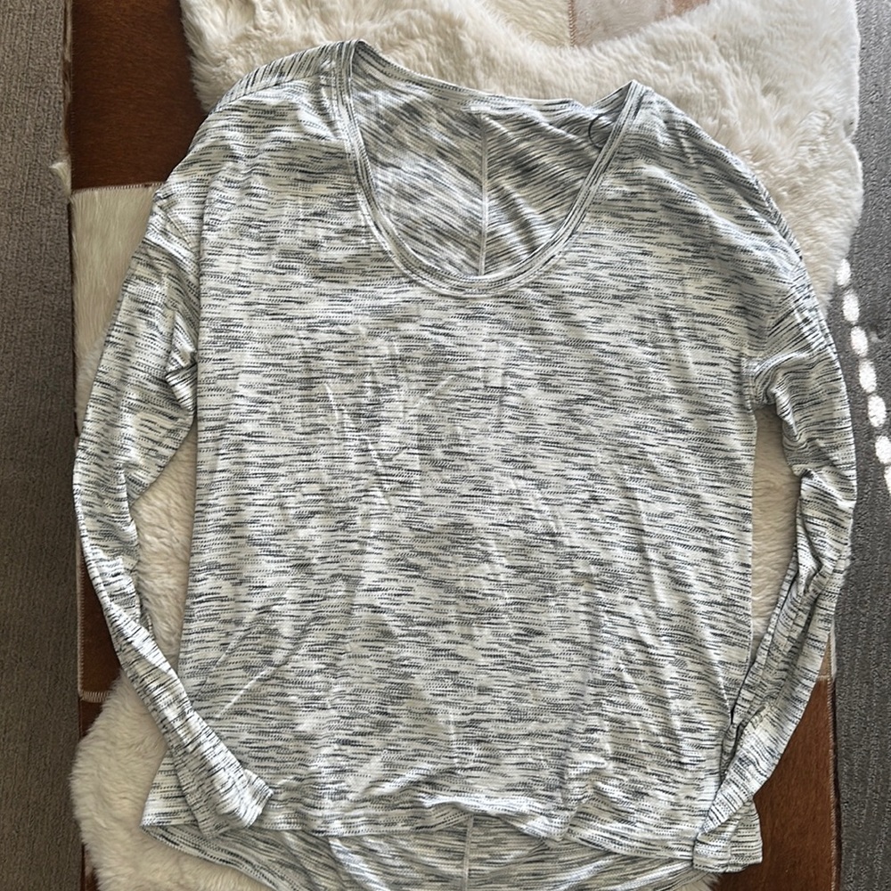 Lululemon long sleeve!